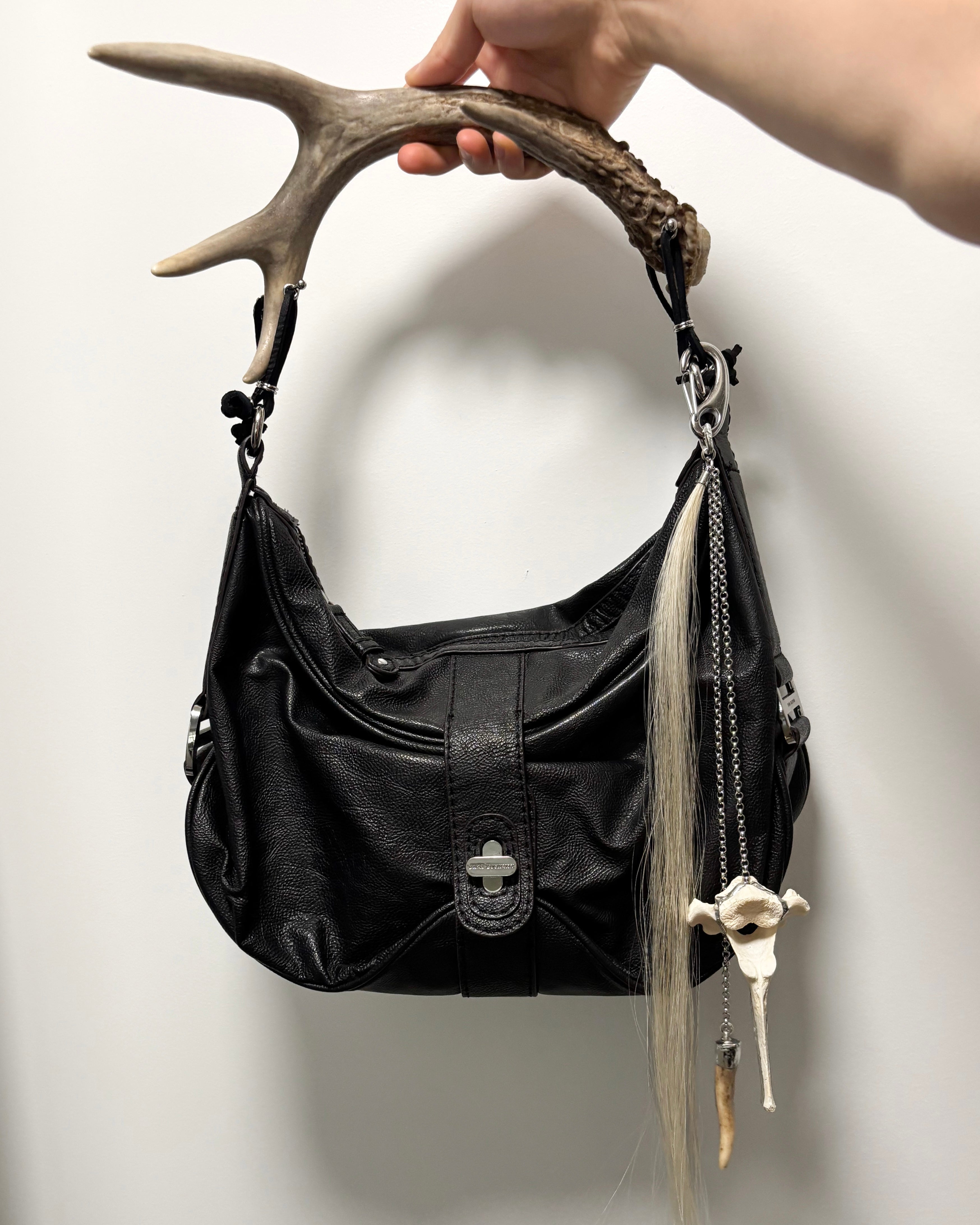 Remains Charm (Blonde)